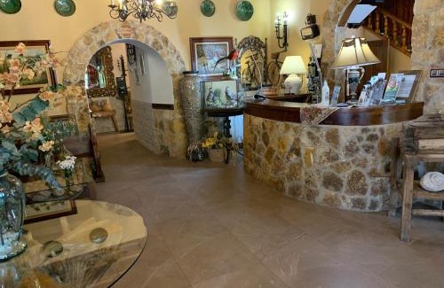 Santiago-Pontones Hotel | Hotel Mirasierra