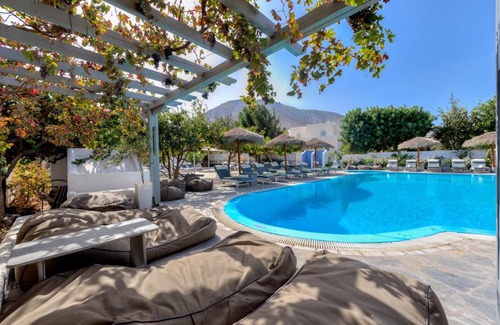 Kamari Hotel | HOTEL MOHITERO