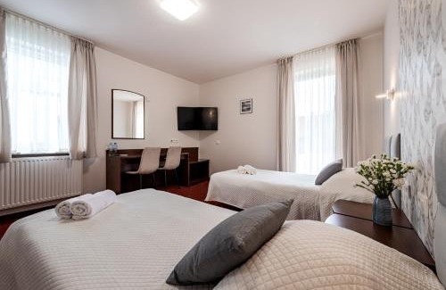 Wilanow Hotel | Hotel "Na Uboczu"