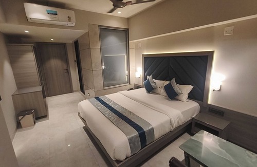 Amarnath Hotel | Hotel Nakshatra Residency