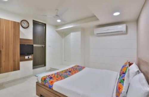 Sayajiganj Hotel | Hotel Nice RAILWAY STATION