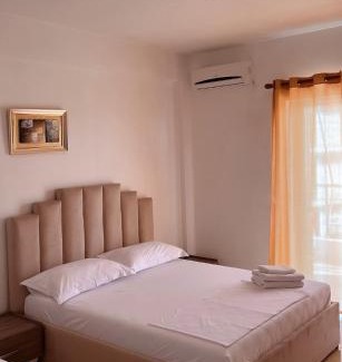 Dhermi Hotel | Hotel Nino