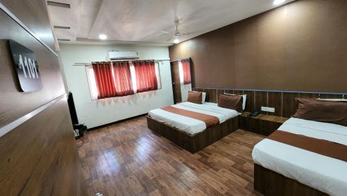 Thaltej Hotel | Hotel Nova Prime