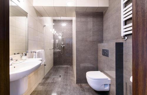 Trzebnica Hotel | Hotel Nowy Dwór
