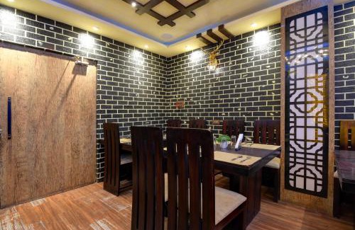 Kolkata Hotel | Hotel O Chilli Pepper Hotel and Restaurant