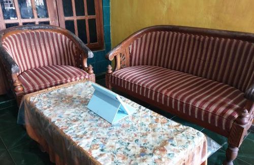 Rogojampi Hotel | Hotel O Kos Haji Jakfar SyariahNearPancoran mas 25