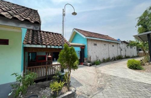 Dinoyo Hotel | Hotel O Kost Bu Tutik Syariah