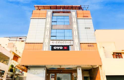 Nizamabad Hotel | Hotel O Moon light