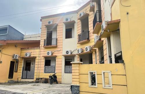 Tanahgrogot Hotel | Hotel O Penginapan Mangkoe Barokah