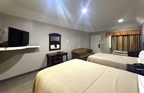 Greater Greenspoint Hotel | Hotel O Regency Suites Houston - IAH Beltway 8