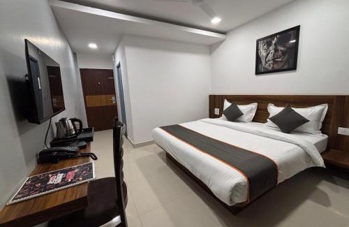 Kendrapara Hotel | HOTEL O SAI SOVA