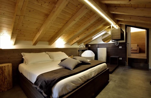 Prestine Hotel | Hotel Oasi Verde