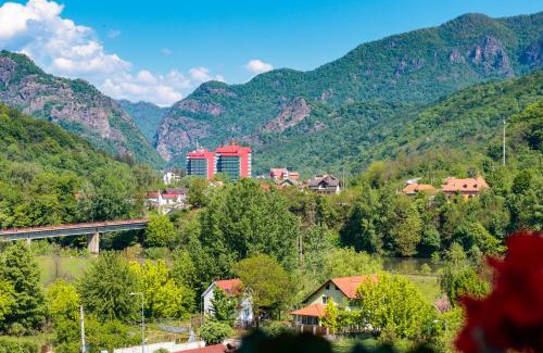Caciulata Hotel | Hotel Orizont Cozia