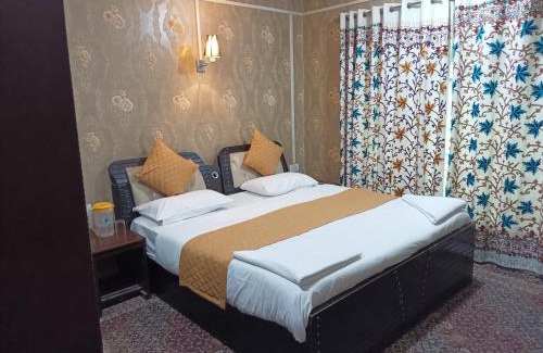 Laripora Hotel | hotel pahalgam duke