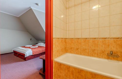 15th District Hotel | Hotel Palota City