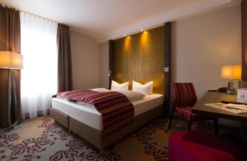 Hailer Hotel | HOTEL PARQÉO im A66