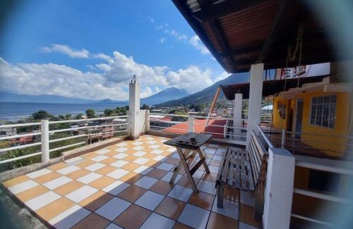 San Pedro La Laguna Hotel | Hotel Peneleu