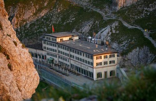 Flueh Hotel | Hotel Pilatus-Kulm