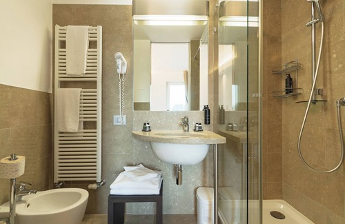 Cerro Veronese Hotel | Hotel Pineta