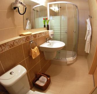 Buk Hotel | Hotel Piroska