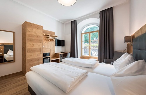 Schwaz Hotel | Hotel Plankenhof B&B