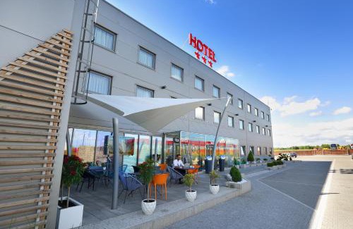 Radomsko Hotel | Hotel Porto