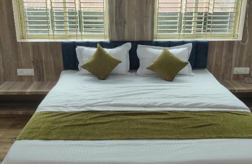 Brahmapur Hotel | Hotel Praj Paradise