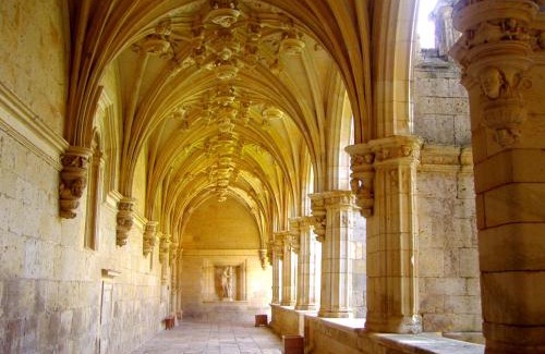 Carrion de los Condes Hotel | Hotel Real Monasterio de San Zoilo