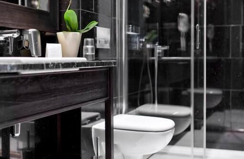 Swidnica Hotel | Hotel Red Baron