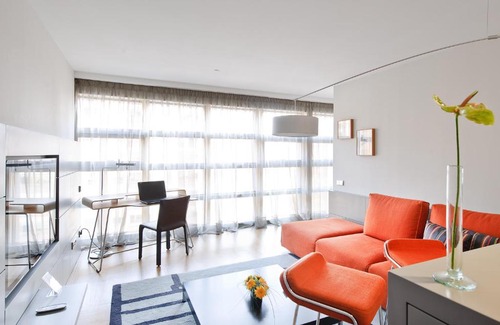 Romareda Hotel | Hotel Reina Petronila