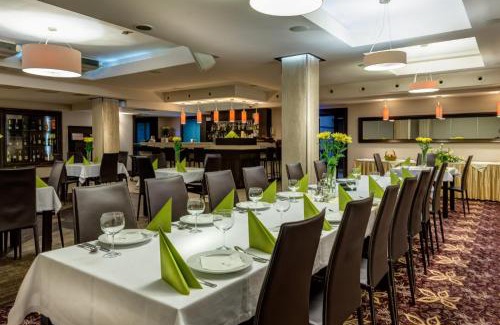 Chrzanow Hotel | Hotel-Restauracja Platan