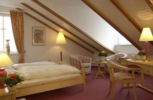 Molfsee Hotel | Hotel & Restaurant Bärenkrug