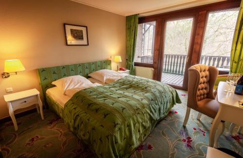 Neckarzimmern Hotel | Hotel-Restaurant Burg Hornberg
