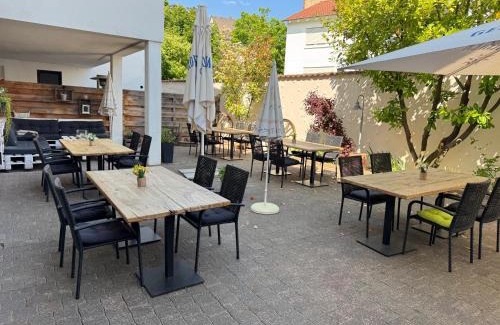 Gollheim Hotel | Hotel Restaurant Goldenes Ross