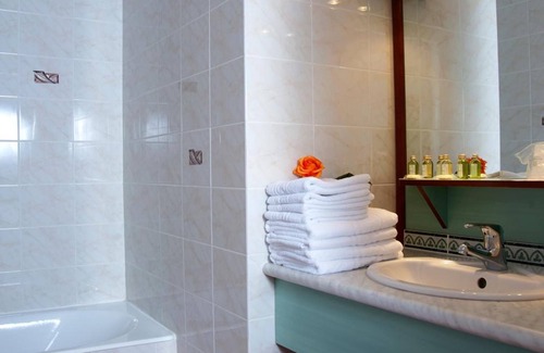 Champagneux Hotel | Hotel Restaurant Les Bergeronnettes