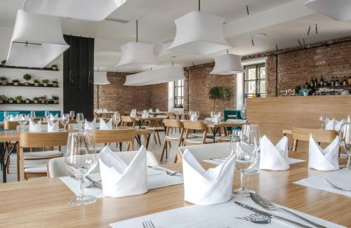 Ricany House | Hotel Restaurant Na Návsi