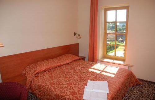 Kedainiai Hotel | Hotel-Restaurant Smilga