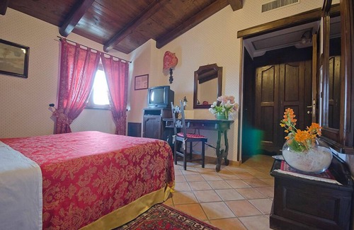 Aielli Hotel | Hotel Ristorante Le Gole