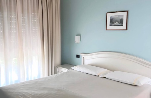 Santa Maria - Rezzonico Hotel | Hotel Ristorante Sole