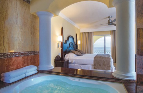El Tezal Resort | Hotel Riu Palace Cabo San Lucas - All Inclusive