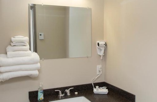 Grand Falls - Windsor Hotel | Hotel Robin Hood