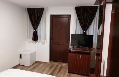 Nehoiu Hotel | Hotel Roua Muntilor
