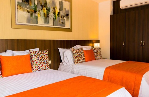 La Esmeralda Hotel | Hotel Royal Elim Internacional