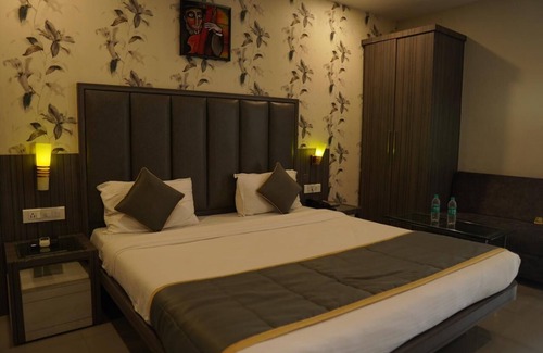 Sambalpur Resort | Hotel Royal Retreat
