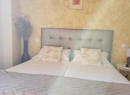 Torremocha de Jarama Hotel | Hotel Rural Luna Llena