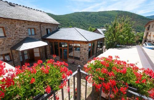 Robles de Laciana Hotel | Hotel Rural La Bolera