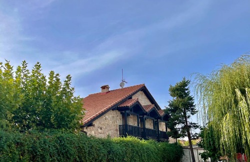 El Berrueco Hotel | Hotel Rural La Casona de la Dehesa