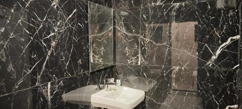 Rajgurunagar Hotel | Hotel Sai Executive