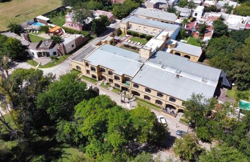 San Antonio de Areco Hotel | Hotel San Carlos