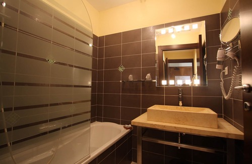 Algajola Hotel | Hotel Serenada